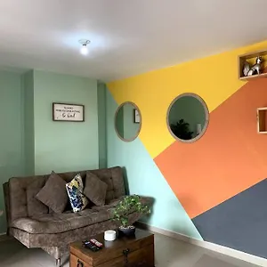 https://large-pent-house-near-poblado-with-free-parking.colombiamedellinhotels.com