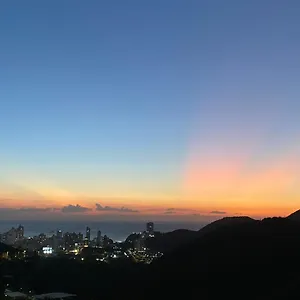 https://hostel-ziruma.santamartahotels.net